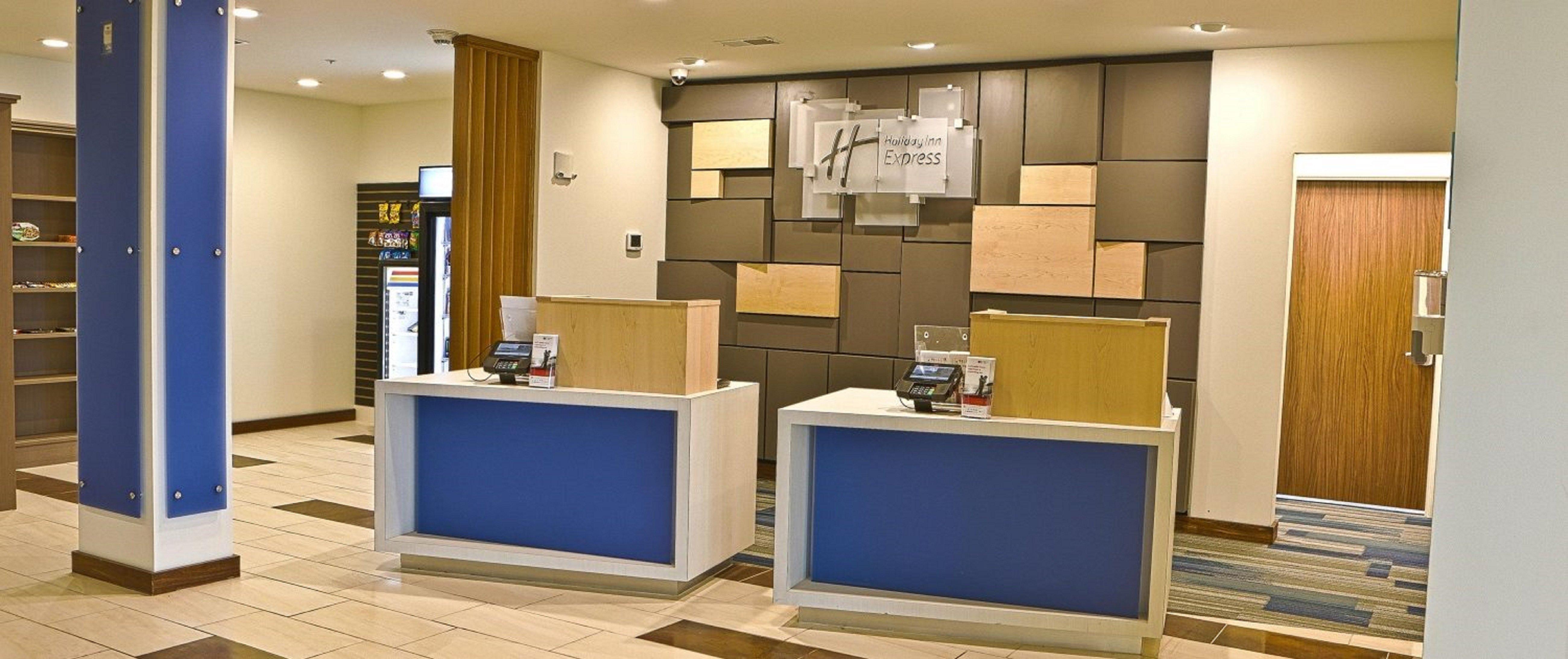 Holiday Inn Express Mccomb By Ihg מראה חיצוני תמונה